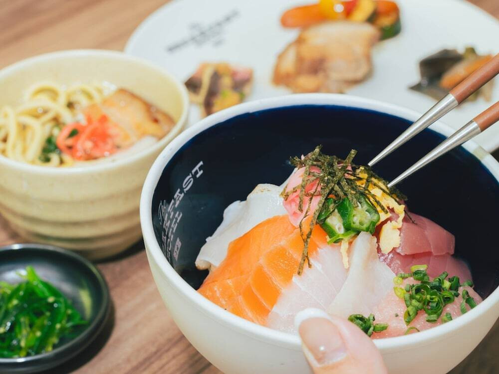 朝食