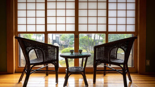 [城ヶ岳, 湯山] 茅葺き屋根の一軒家風客室 (6畳+6畳+縁側) 禁煙