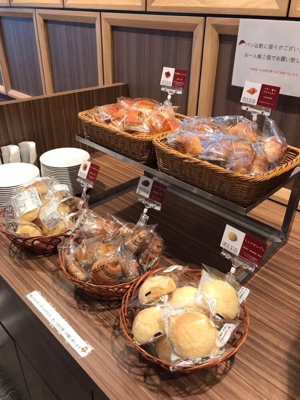 朝食