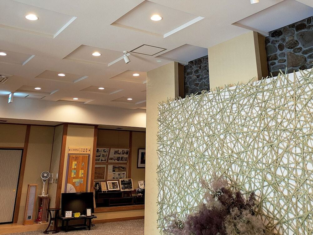 ロビーラウンジ