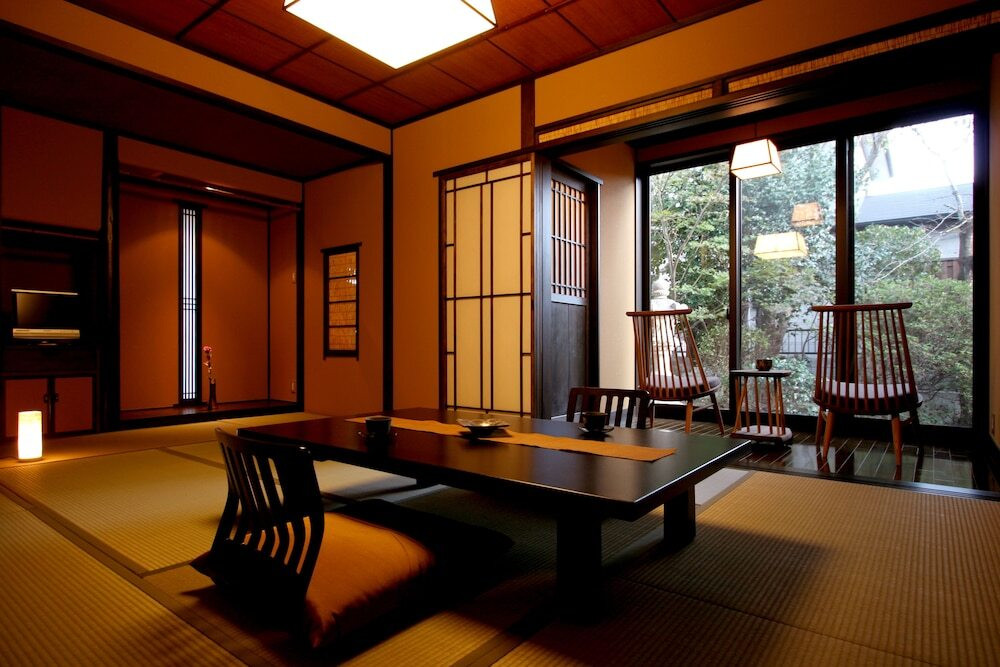 3つの貸切温泉も至福。6室限定の隠れ宿で美しい創作会席を3924182