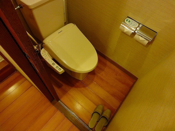 客室トイレ一例