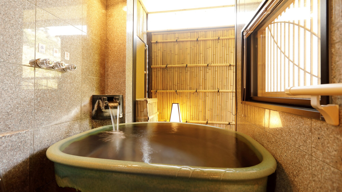 露天風呂付きの客室でまったり♡2人きりの時間を楽しむ3994600