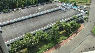 駐車場 / 5