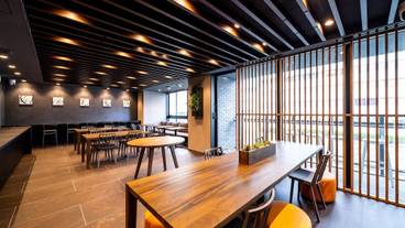 朝食スペース / 10