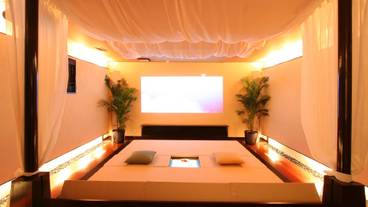 シアタールーム（予約制） / 9