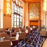  ハイピリオン・ラウンジ / 1