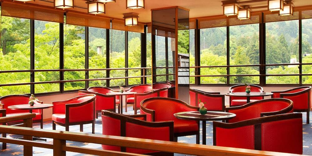 ロビーラウンジ