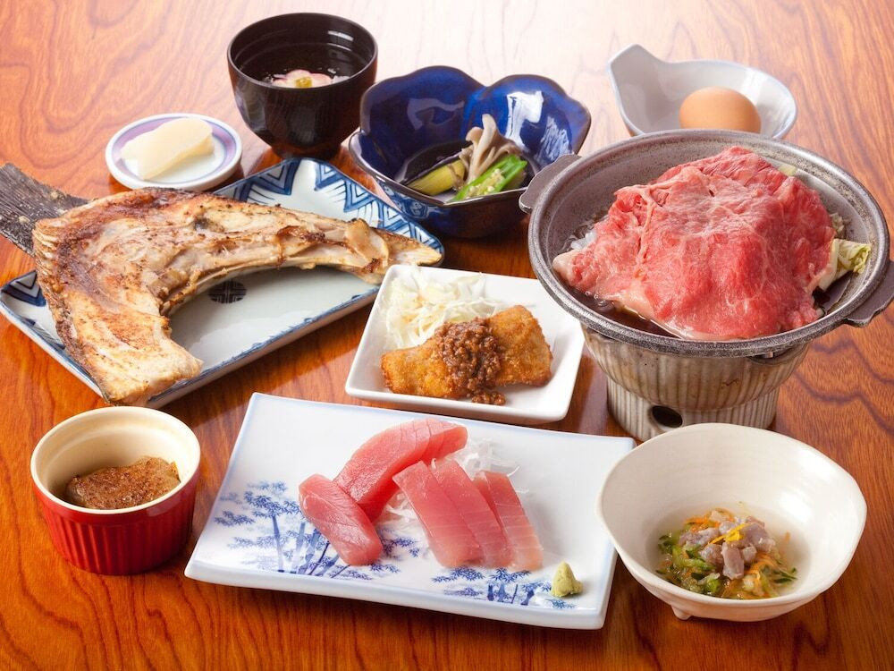 旅館のお食事処