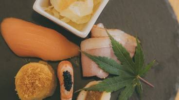 食事・飲み物 / 4