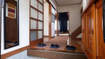 内部エントランス / 2