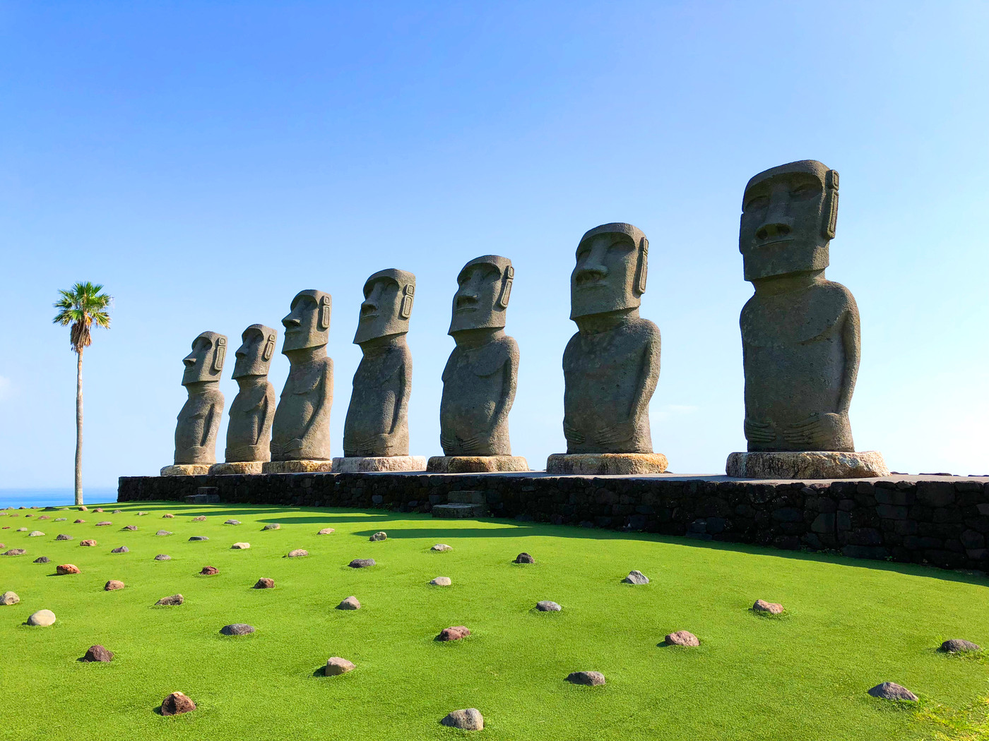宮崎のモアイ像