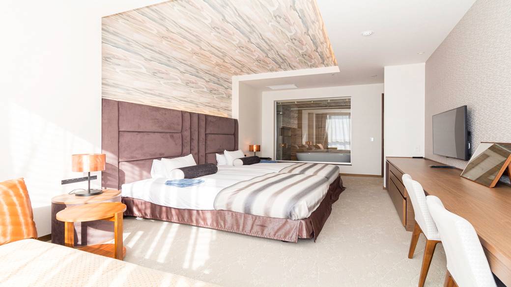 ロイヤルスイート / 1