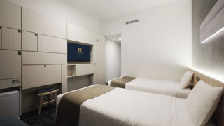 スタンダードツイン (ソファベッド付)