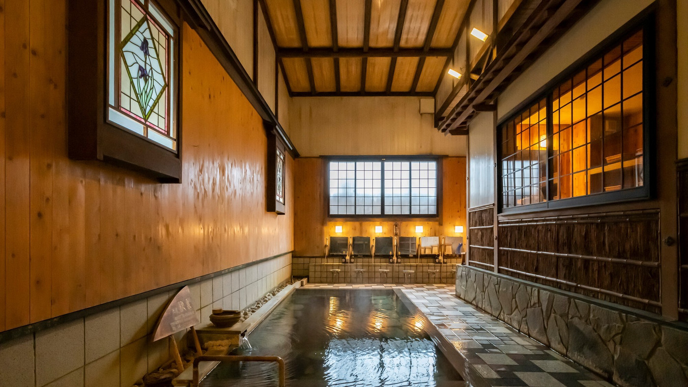 古き良きお宿で温泉三昧。朝ごはんは身体にやさしい純和風4022385