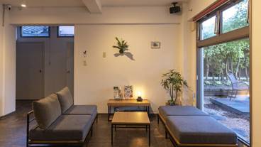 ロビー応接スペース / 3