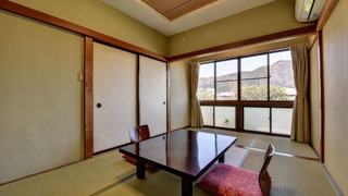 和室 6畳 (専用トイレ·共用バスルーム·布団) 禁煙