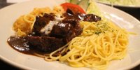 九州最古の喫茶店「つるちゃん」で長崎トルコライスを食べよう