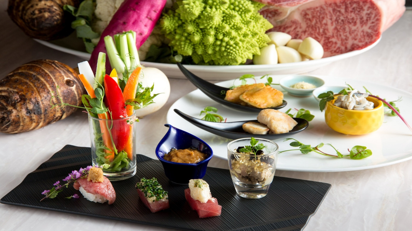 お重といっしょにパフェもどうぞ♪満足感の高いアフタヌーンティーセット3530147