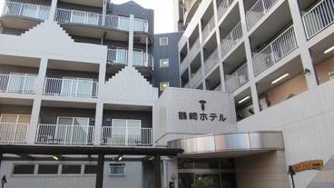 施設の入り口 / 12