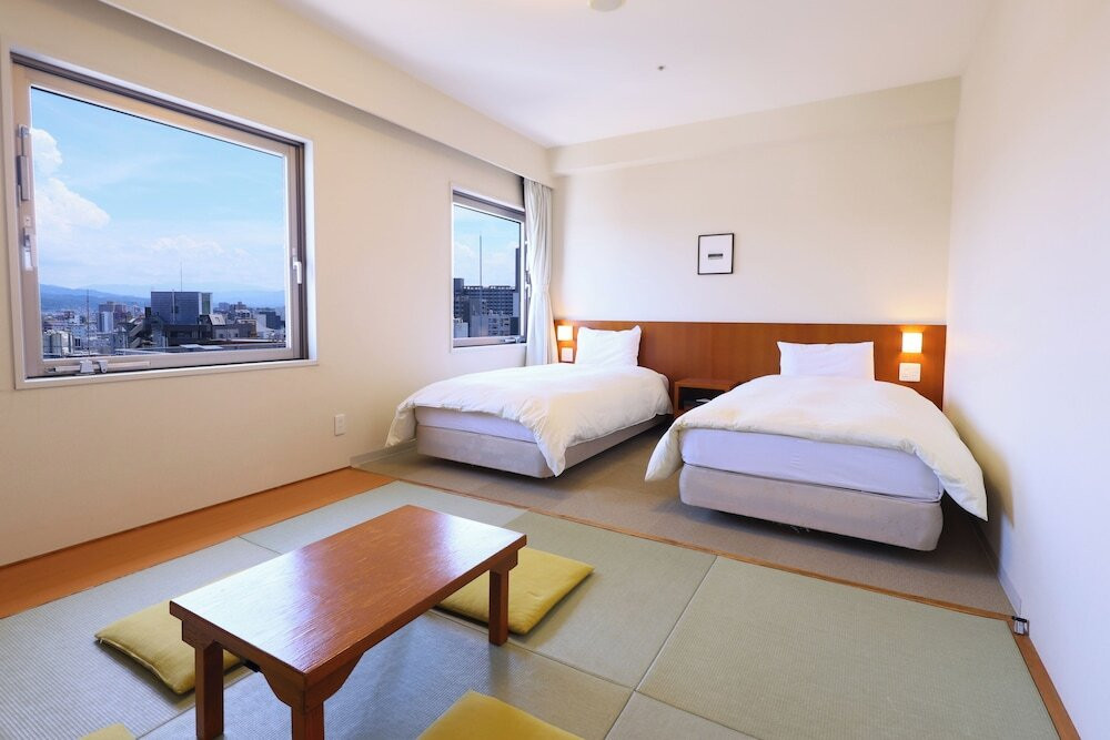 温泉、海鮮、和室を楽しめる駅近ホテル4044099