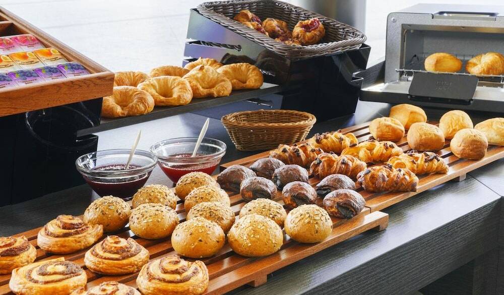 焼き立てパン / 3