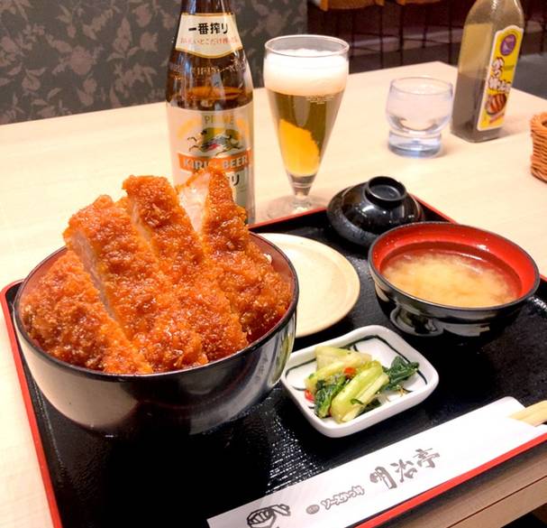 アウトレットで
お買い物＆ランチ / 4