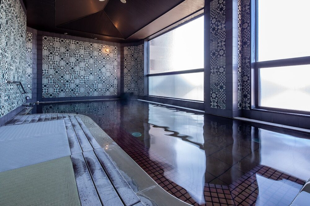 諏訪湖を眺めながらくつろげる畳風呂4239354