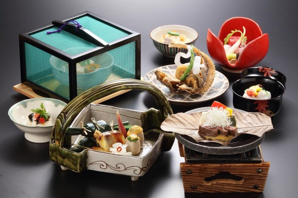 赤松の香りを感じながらの、とろとろ温泉ステイ3731456