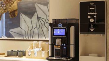 ロビーラウンジ / 8