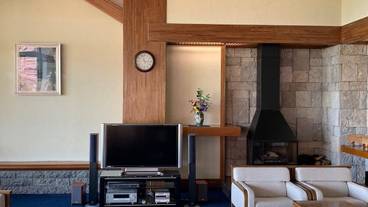 ロビーラウンジ / 3