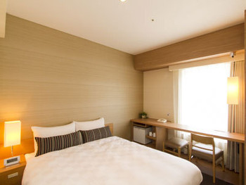 1.博多の夜景を贅沢に望む！「ホテルリソルトリニティ博多」3481162