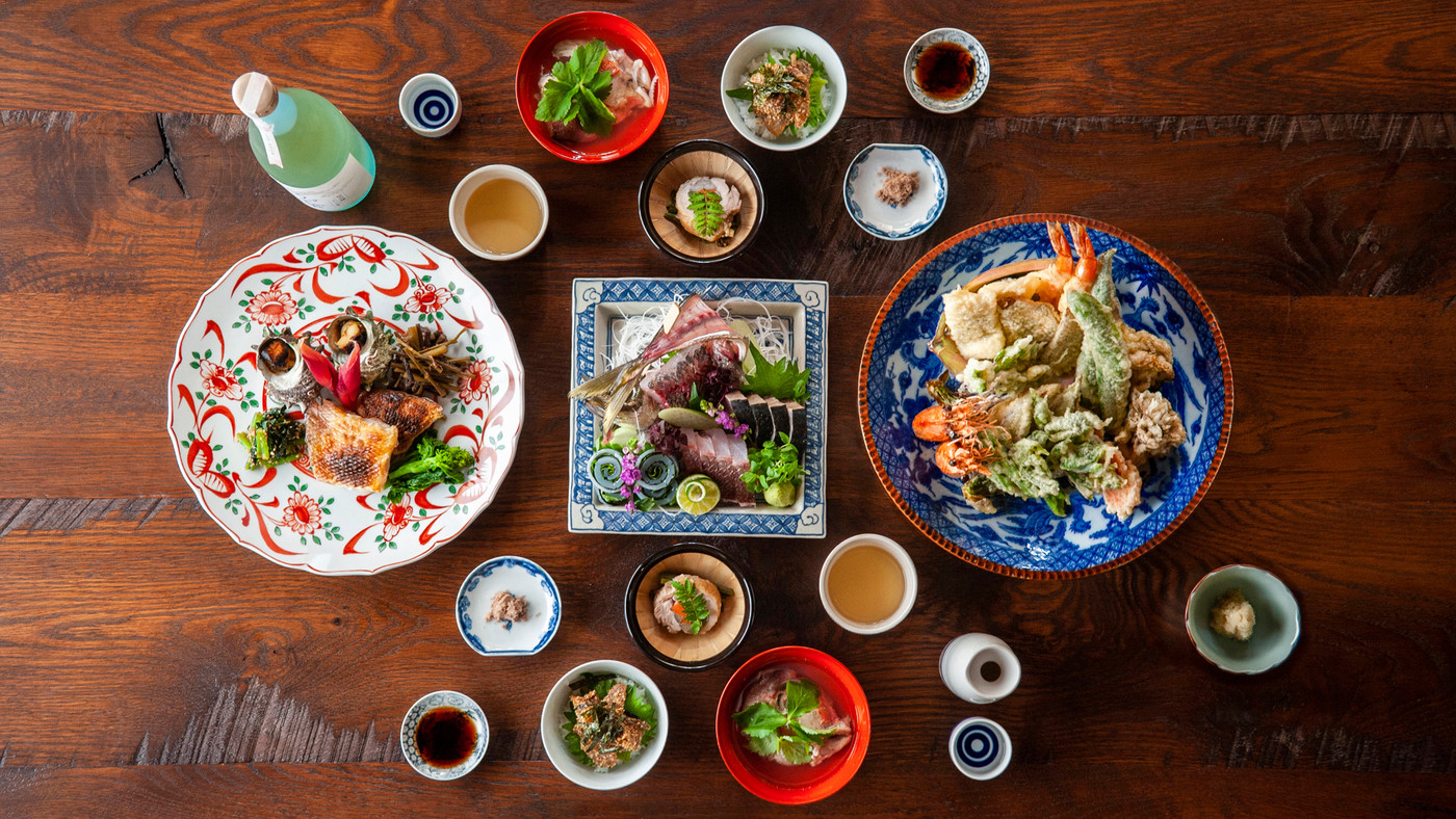 土間のキッチンでセルフクッキング♪二人で作った料理はおいしさ100倍3417320