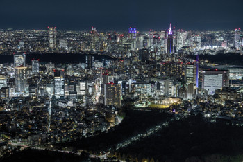 六本木ヒルズ・スカイデッキから新宿方面を臨む夜景