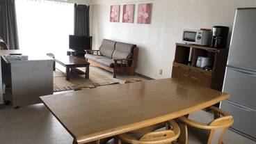 客室内のダイニングエリア / 10