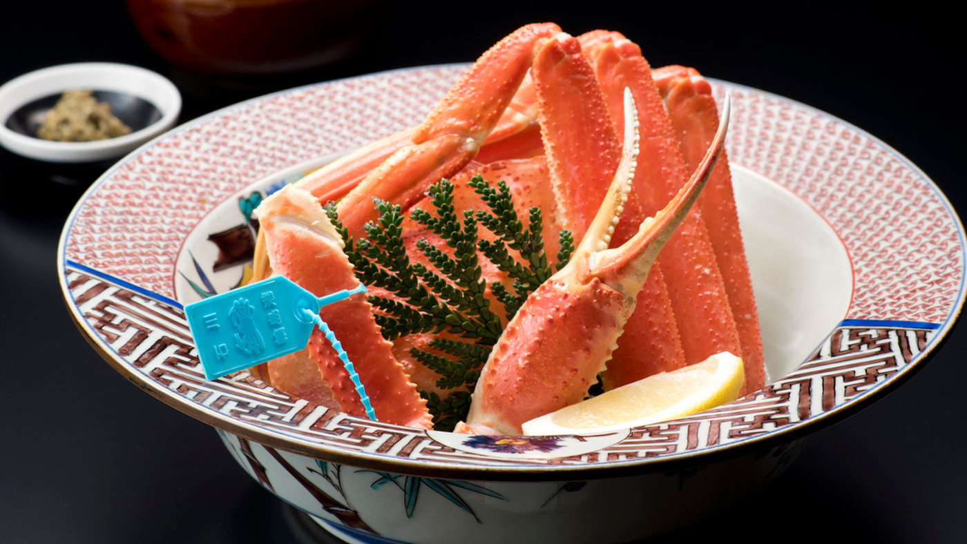 目にも鮮やかな会席で能登の名物が満喫できる3361567