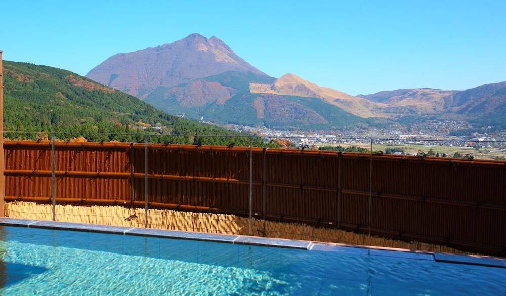 めぐみの湯 露天風呂の眺め / 2
