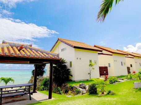 ALOALO BEACH 川平（石垣島） / 1