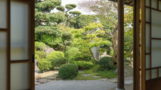 貴賓室 (1階庭園側, 禁煙)