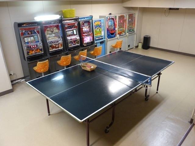 娯楽室 卓球台 / 1