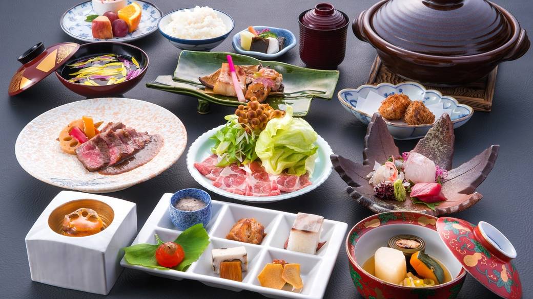 和風会席料理一例① / 1