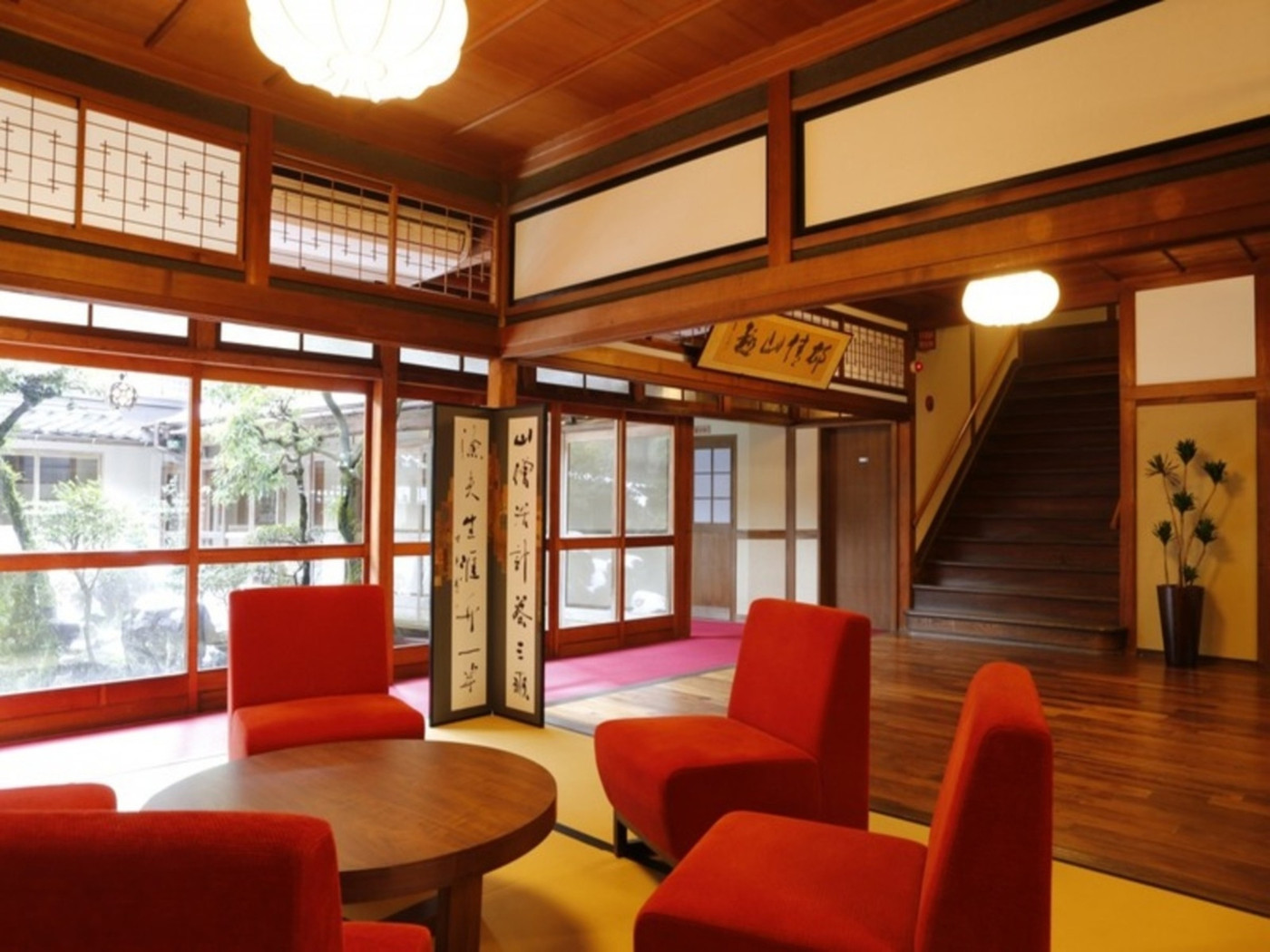 “昔といま”が織りなす心地いいリノベ宿3956238