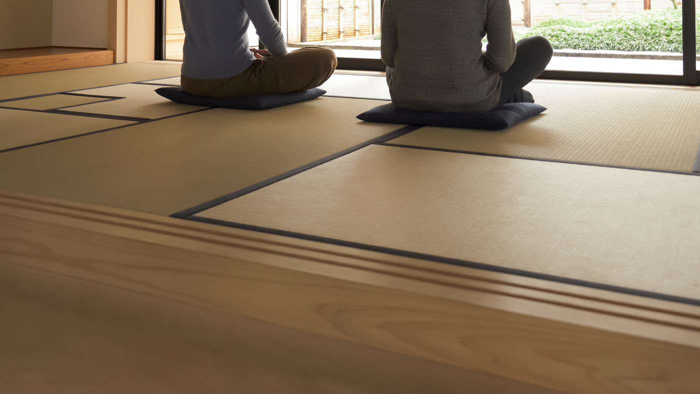 日本旅行する外国人観光客