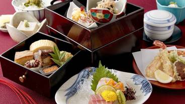 食事・飲み物 / 4