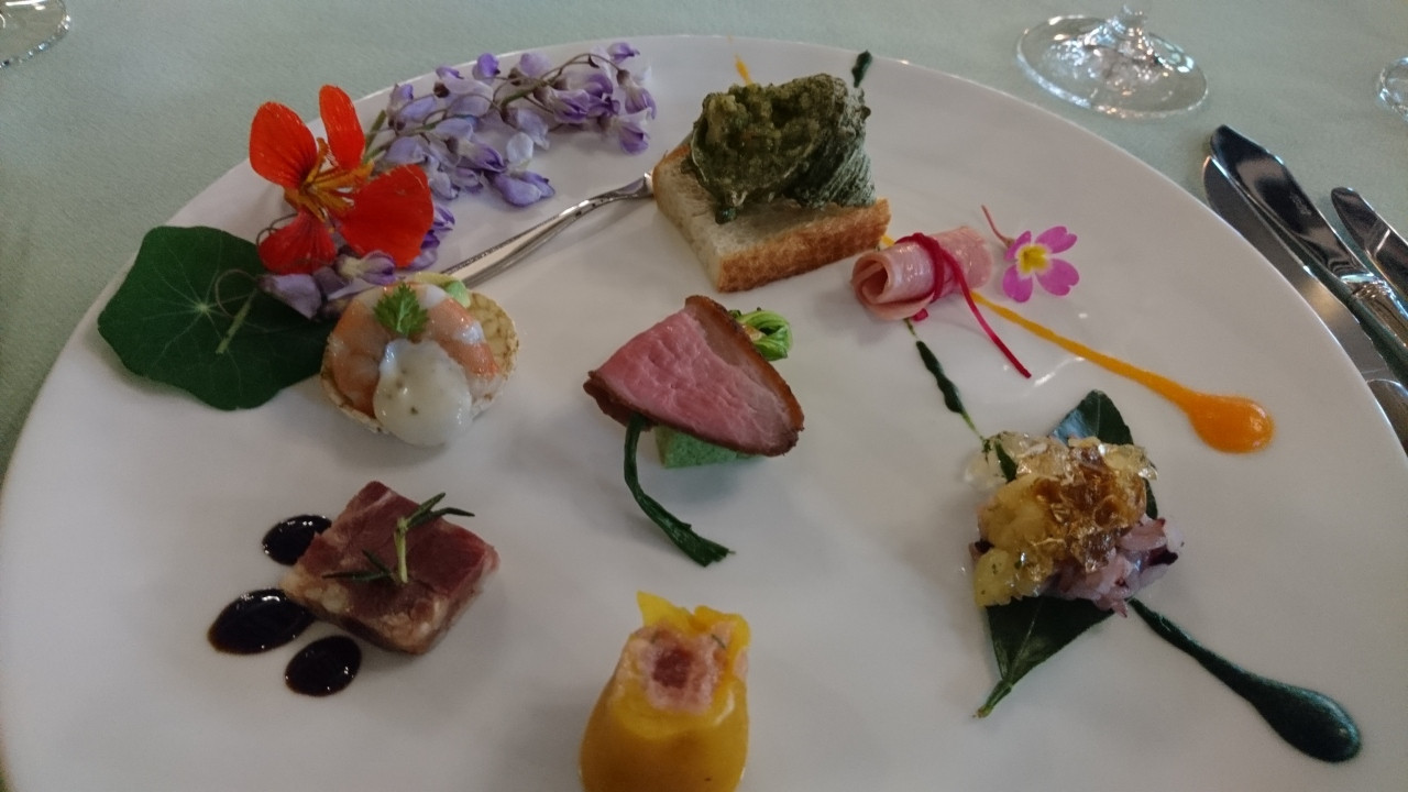 前菜の盛り合わせ