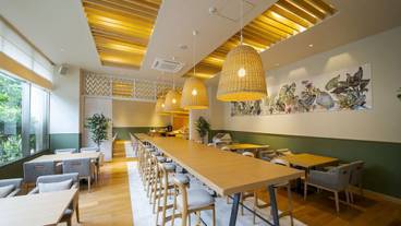 「カフェ・クワッチェ」① / 5