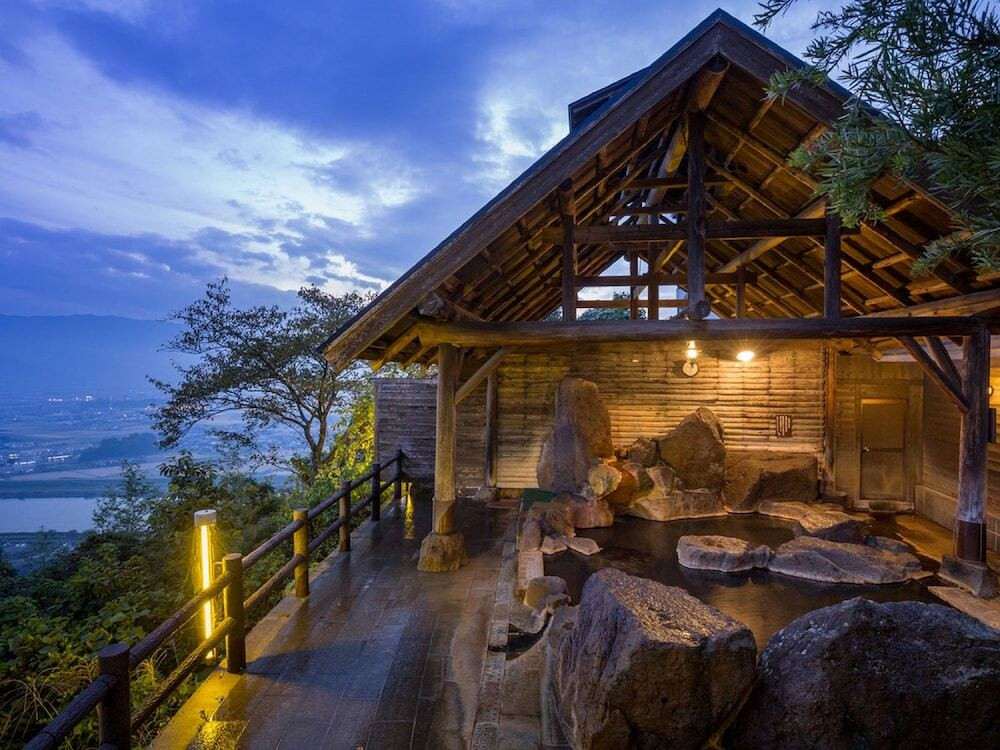 標高約160ｍからの絶景が美しい♡沈む夕陽も満天の星も2人占め3567477