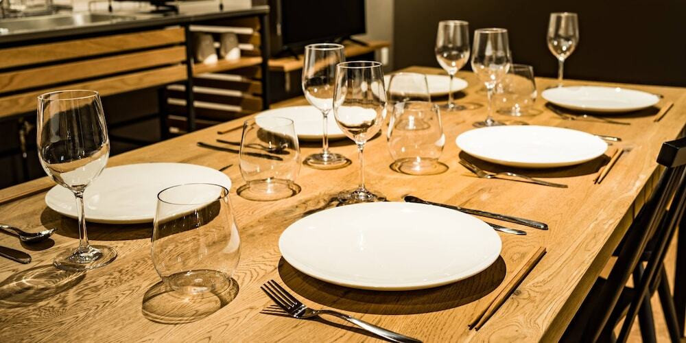 客室内のダイニングエリア