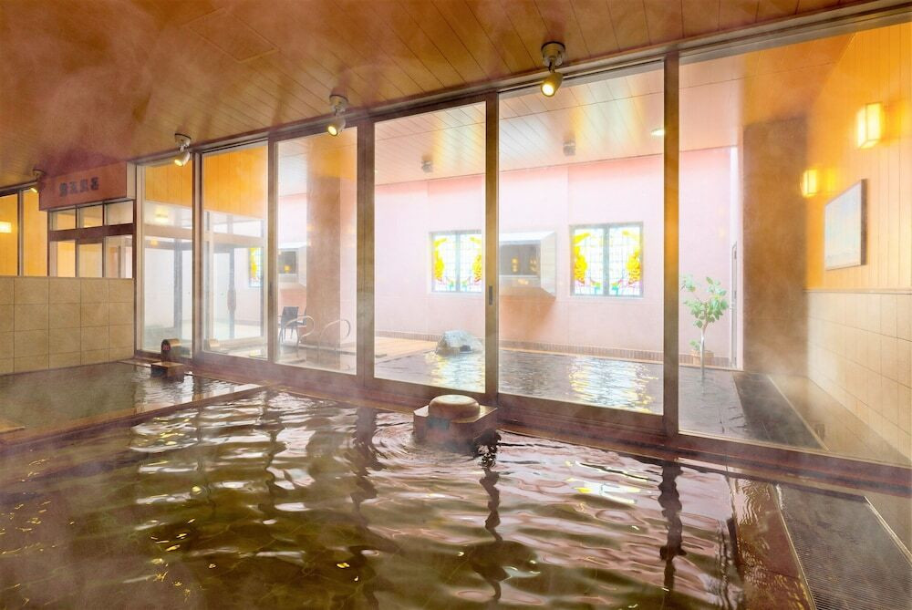 旭川駅から徒歩約2分！天然温泉にキッズスペースでみんな癒される♪4753051