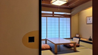 ＜四季亭＞和室